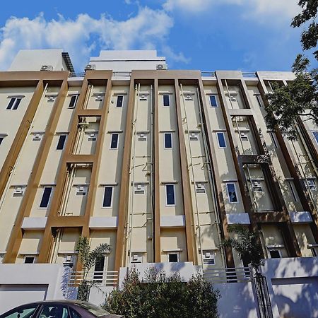 Capital O De Alphabet Kakinada Hotel Ngoại thất bức ảnh