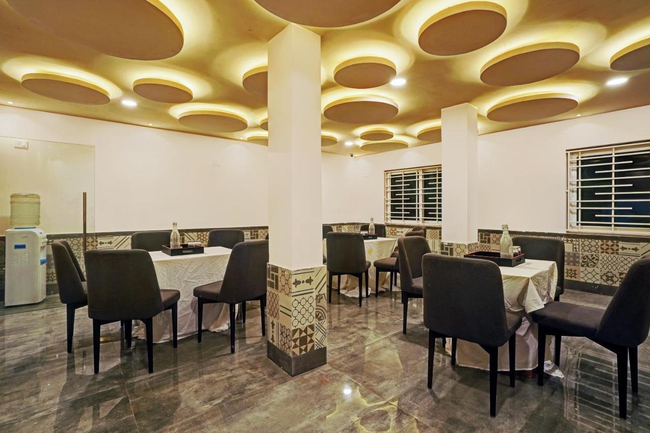 Capital O De Alphabet Kakinada Hotel Ngoại thất bức ảnh