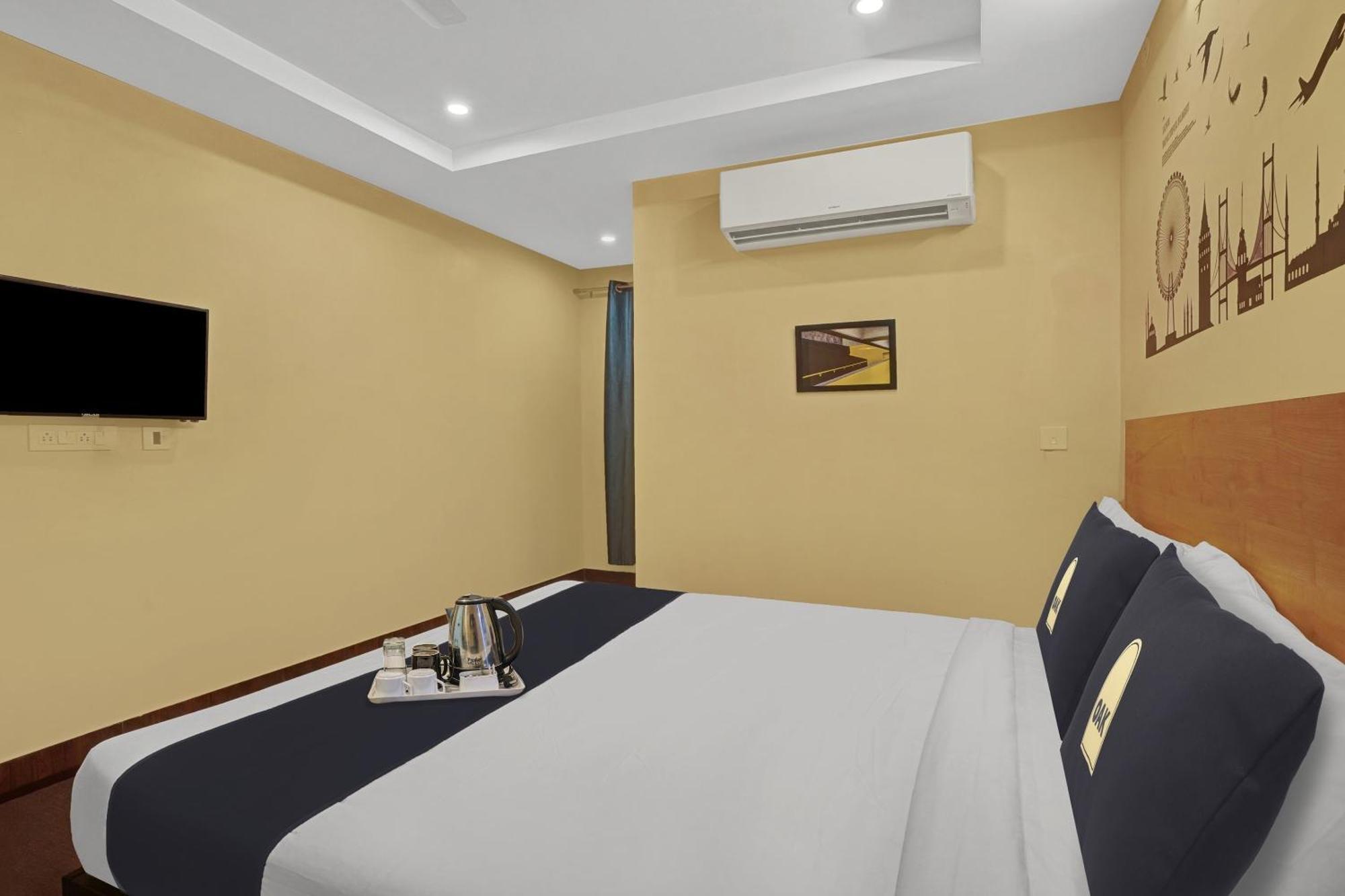 Capital O De Alphabet Kakinada Hotel Ngoại thất bức ảnh
