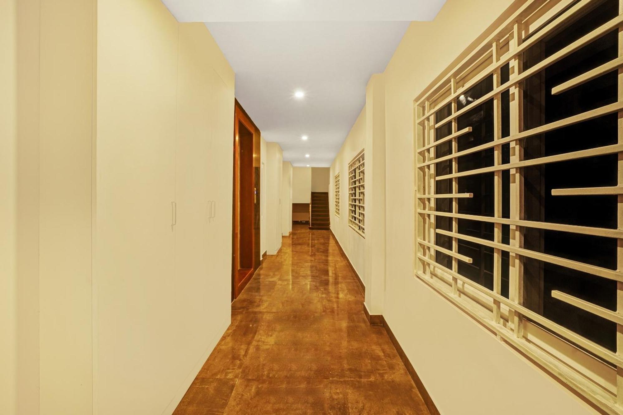 Capital O De Alphabet Kakinada Hotel Ngoại thất bức ảnh