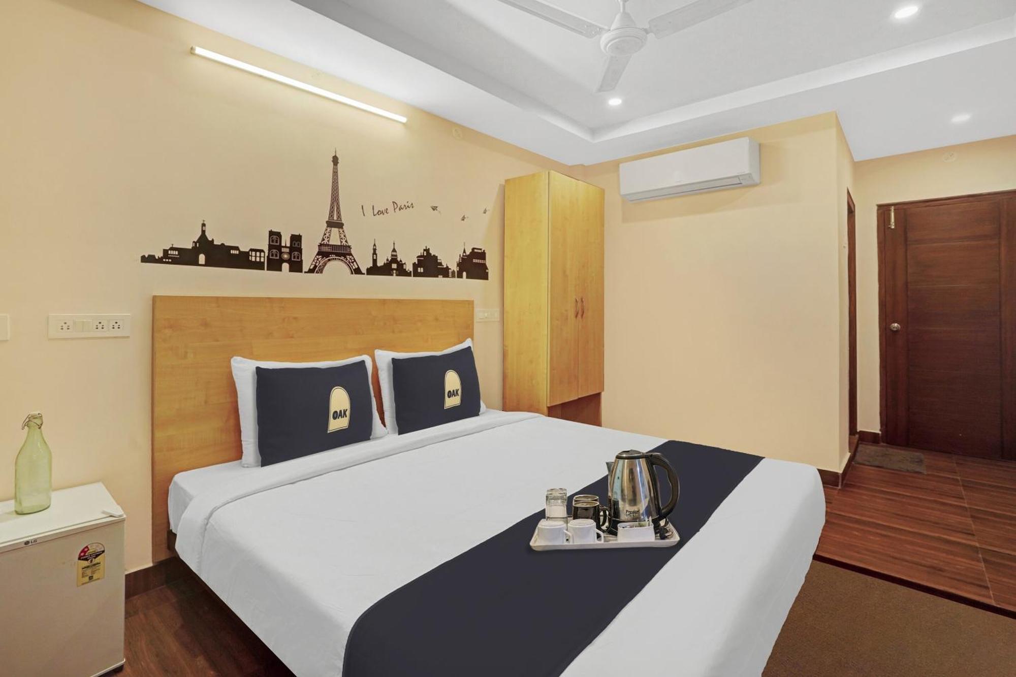 Capital O De Alphabet Kakinada Hotel Ngoại thất bức ảnh