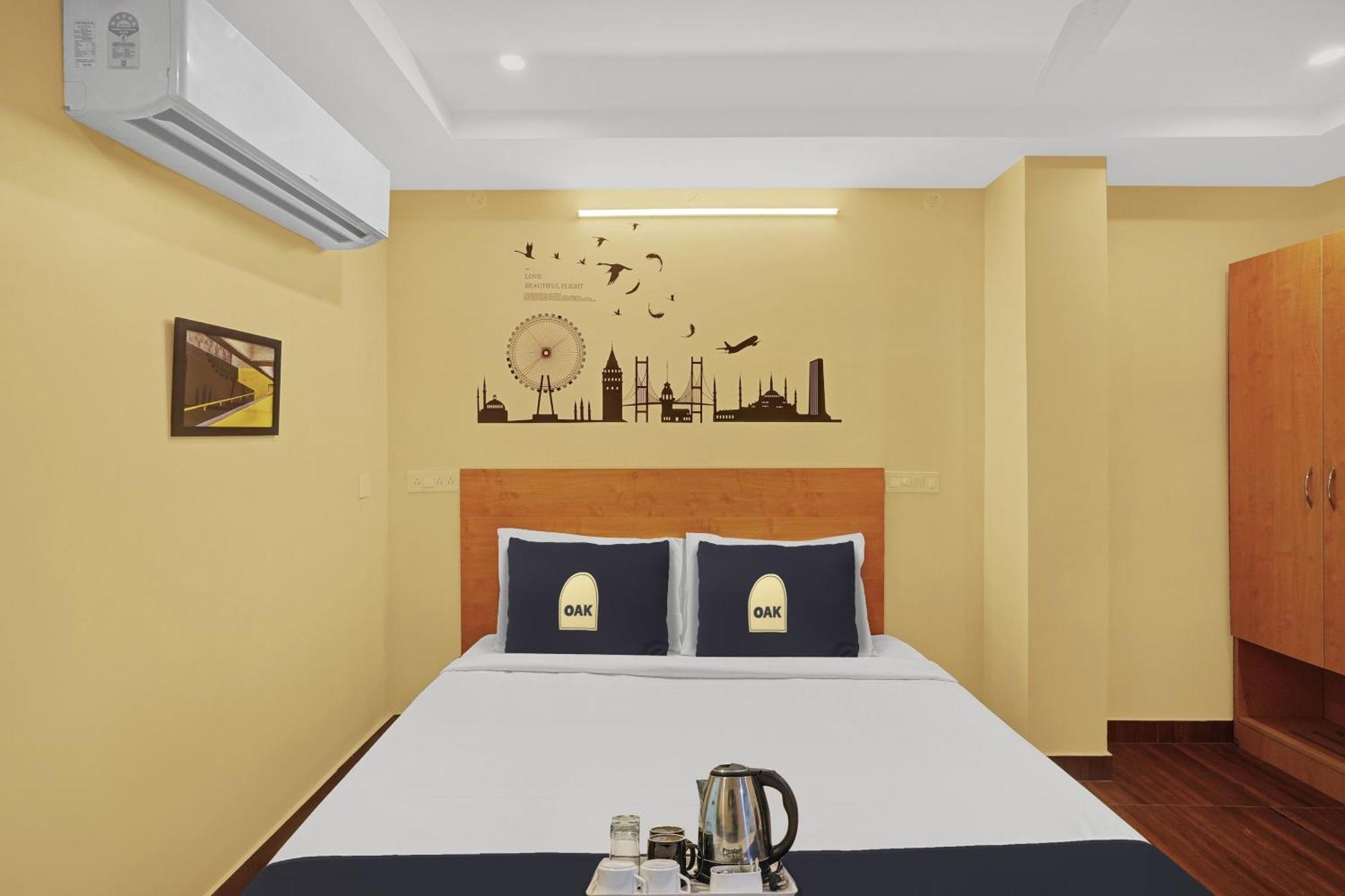 Capital O De Alphabet Kakinada Hotel Ngoại thất bức ảnh